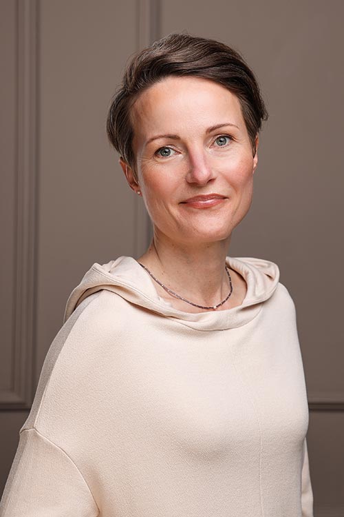 Christina-Lohe-hoch Ergotherapeutin, Christina Lohe, nach einer Behandlung, mobil & online